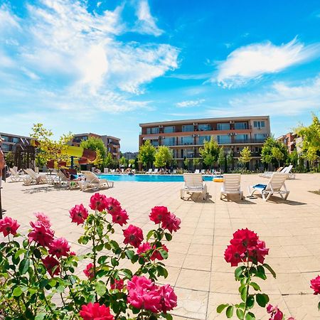 Holiday Garden Resort Slantschew brjag Exterior foto
