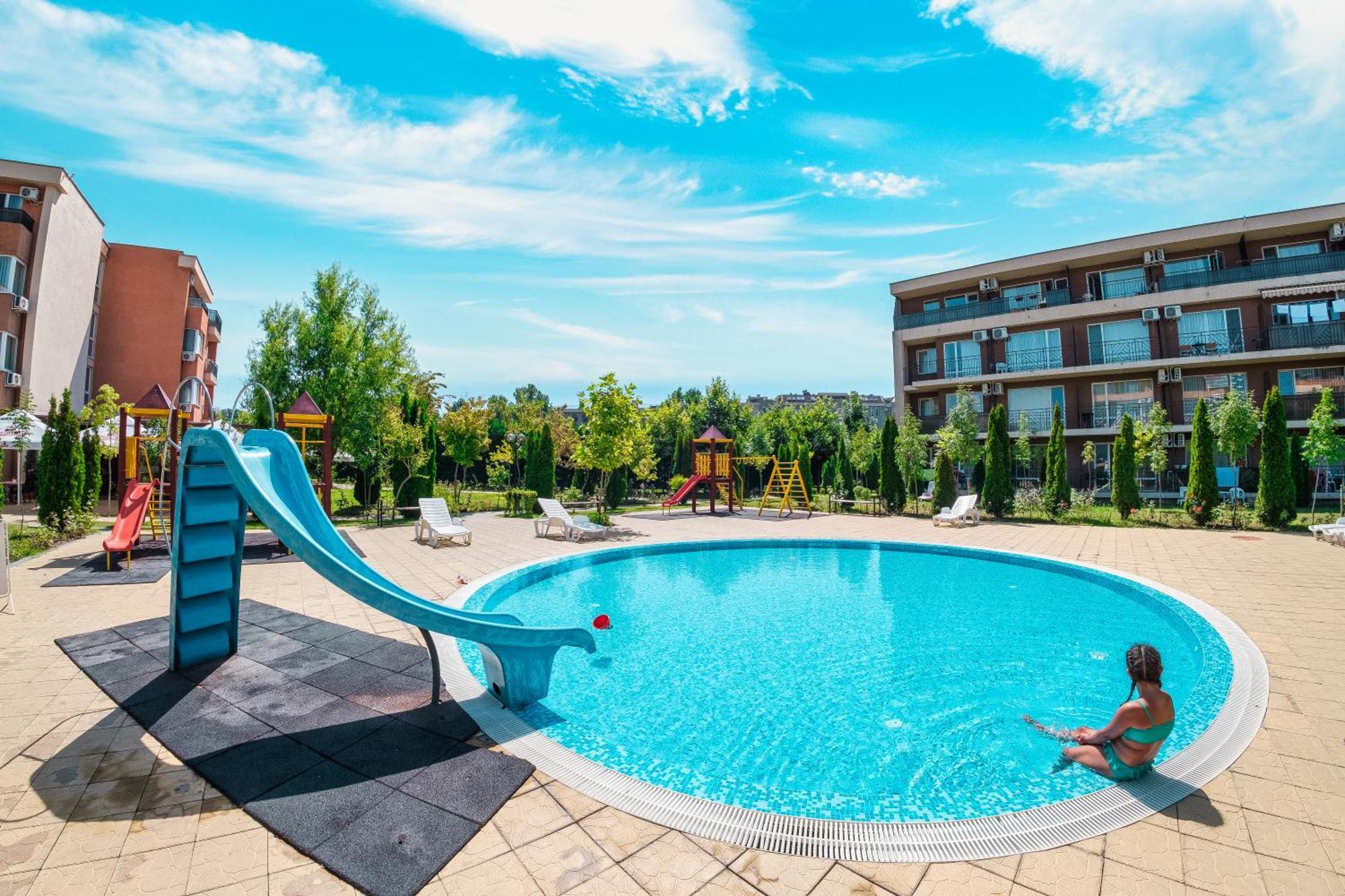 Holiday Garden Resort Slantschew brjag Exterior foto
