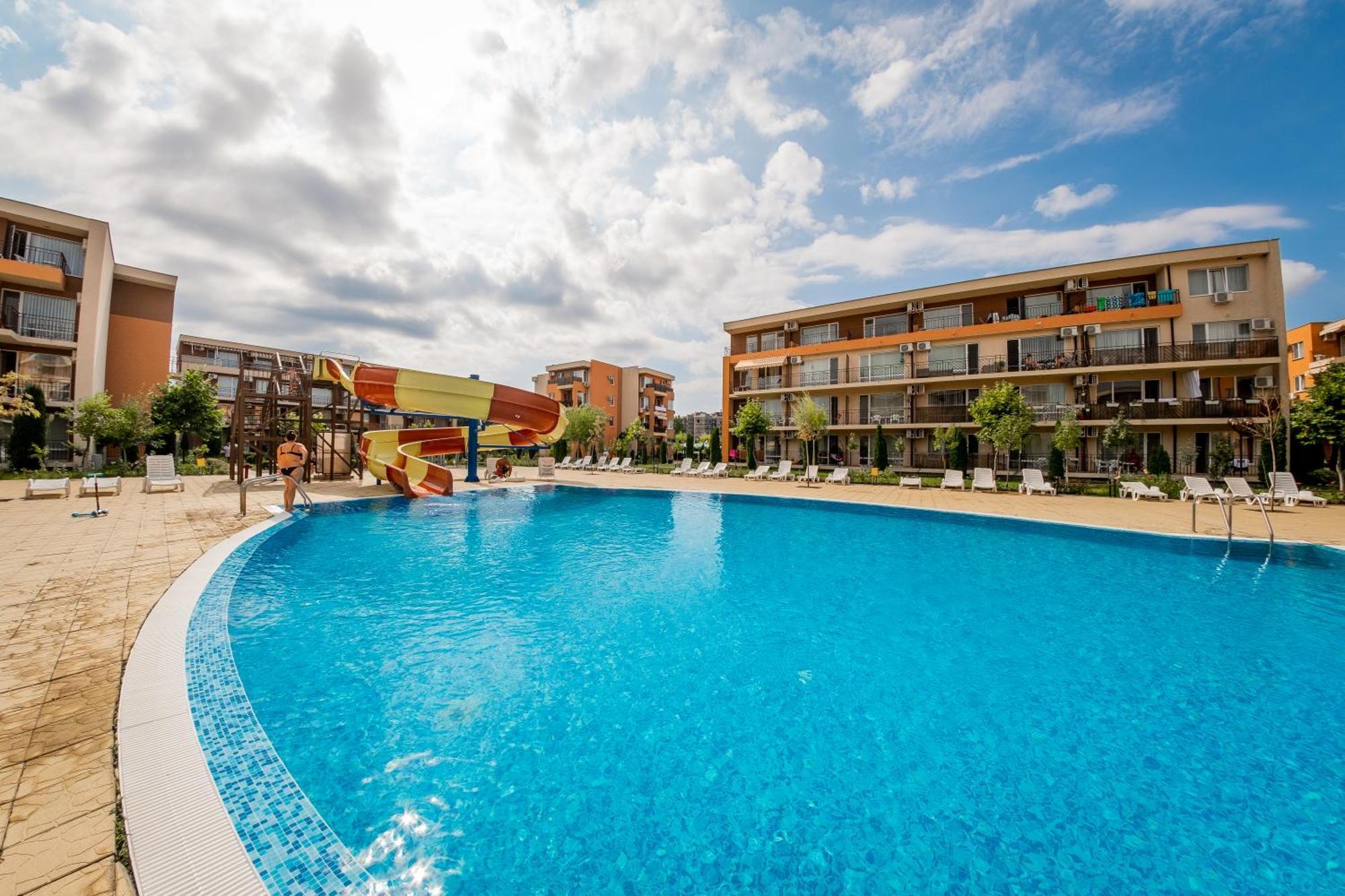 Holiday Garden Resort Slantschew brjag Exterior foto