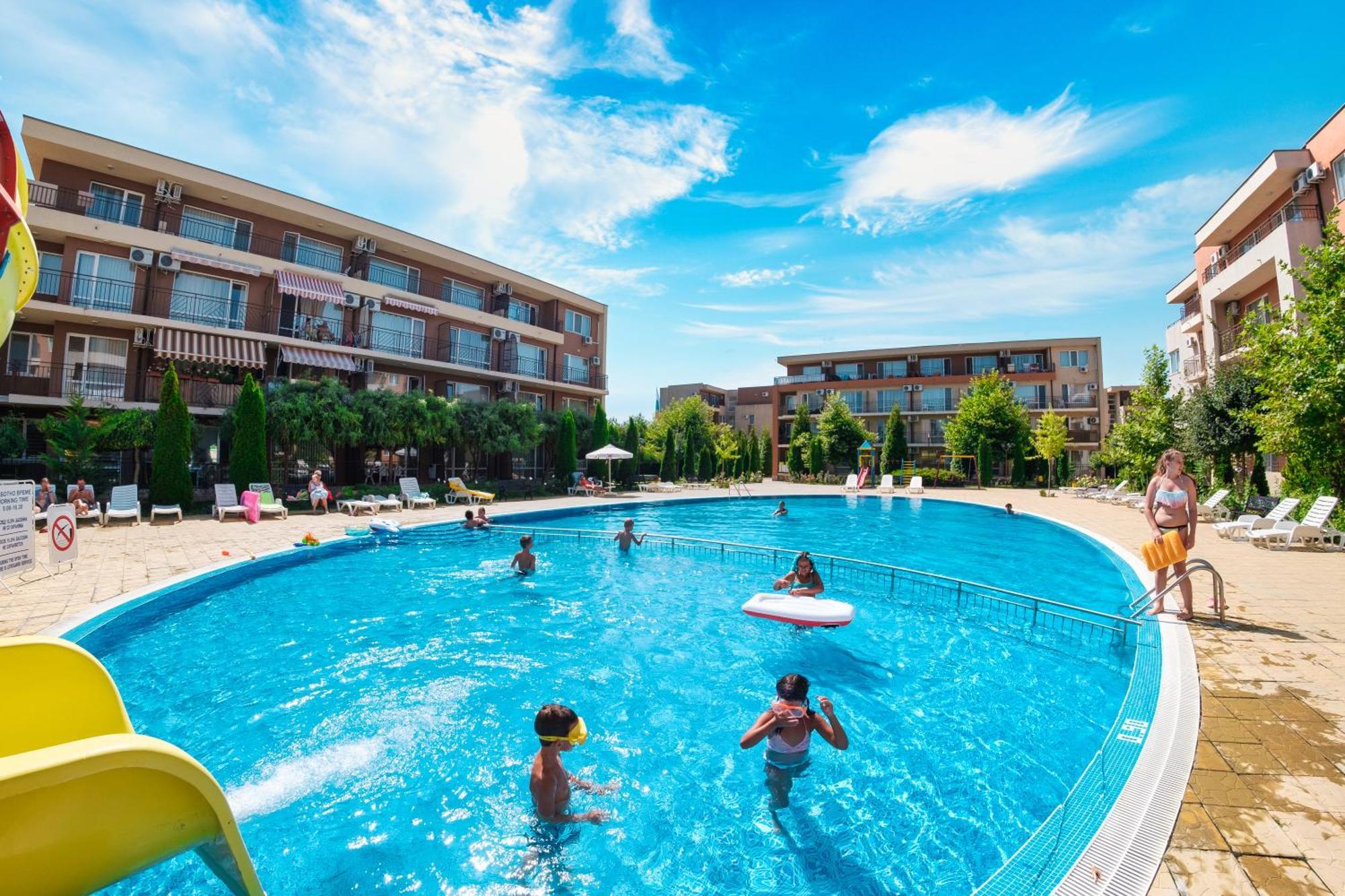Holiday Garden Resort Slantschew brjag Exterior foto
